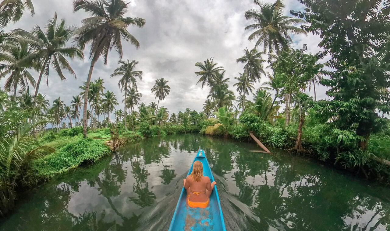 Philippines travel guide Maasin River kayak ride